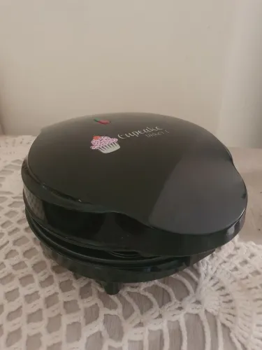 Máquina de Cupcake Britânia Maker 1 Preta