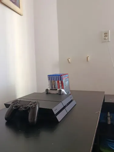 PS4 FAT 500GB | 2 CONTROLES E 8 JOGOS | IMPECÁVEL!