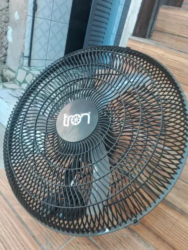 Ventilador oscilante para parede