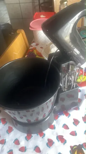 Vendo uma batedeira e uma air fry ER