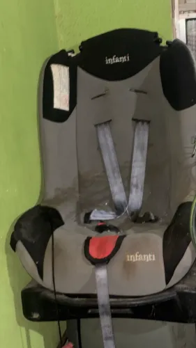 Cadeirinha infantil 