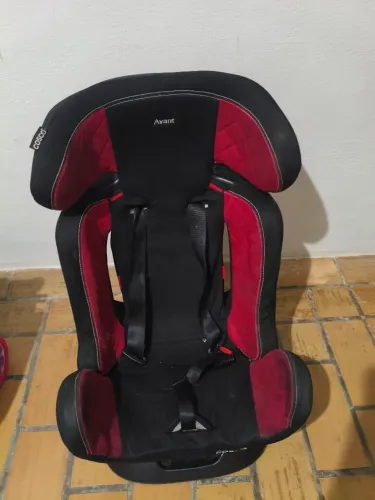 Cadeira pra carro cosco Avant usada