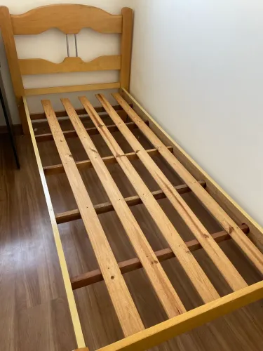 Cama madeira