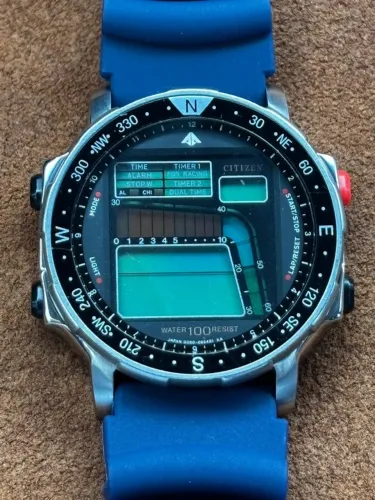 Citizen Windsurf D060 Ótimo Estado mas precisa consertar parado não funciona