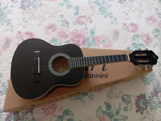 Cavaquinho novo