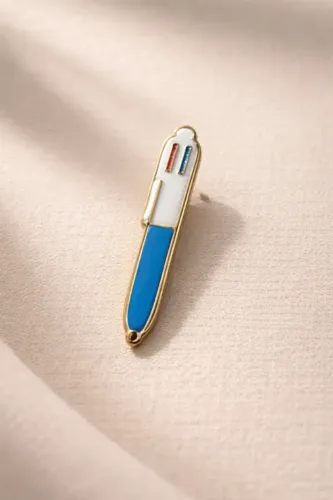 pin caneta bic 4 cores / ccxp / clássica broche