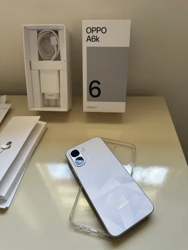 Celular | OPPO A6K 256GB | 4GB RAM | Menos de 1 mês de uso | Na garantia
