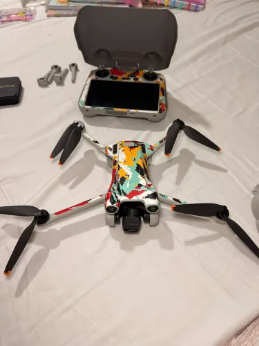 DJI MINI 3 PRO - KIT COMPLETO PREMIUM | 3 BATERIAS LONGA DURAÇÃO + 2 CONTROLES + ACESSÓRIO