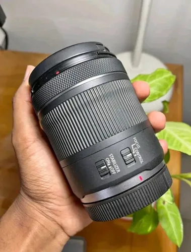 Canon Lente RF 24-240 mm F4-6.3 IS 