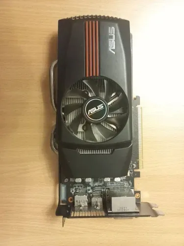 Radeon HD 6850 2GB