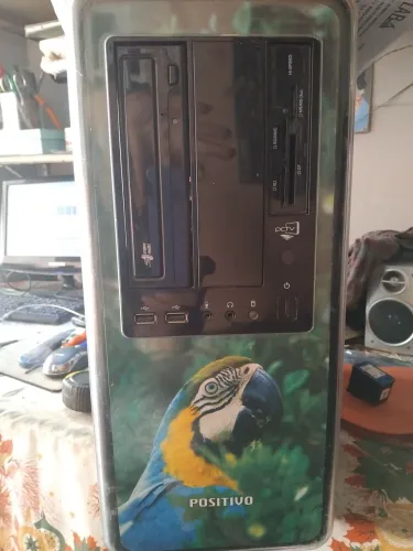 Cpu i5 650 hd 500gb 6gb memória hdmi com Windows 11 25h2 instalado.