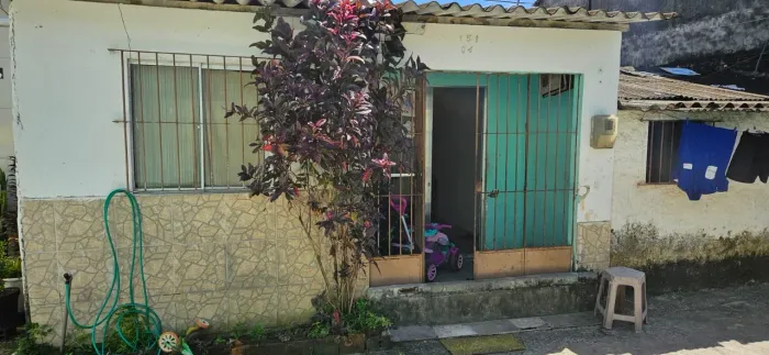 Vende-se essa casa
