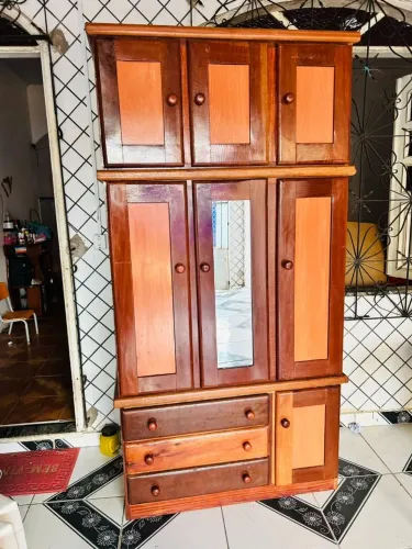 GUARDA-ROUPA C MALEIRO NOVO .SEM DEFEITO. NAO ENTREGO