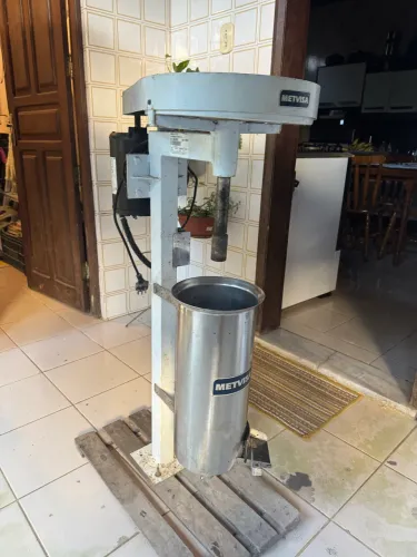 Máquina despolpadeira industrial 10l 