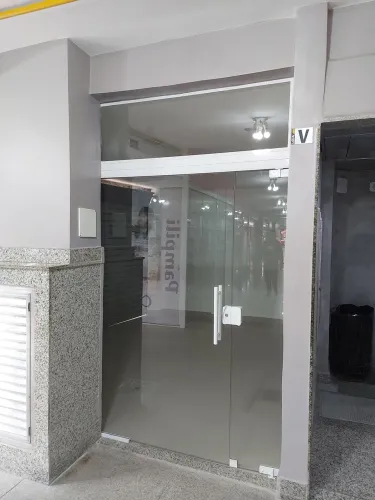 Loja para alugar na Rua Aurélio Figueiredo, Campo Grande, Rio de Janeiro - Rio de Janeiro