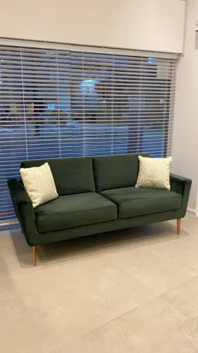 Sofá Living em Veludo Verde