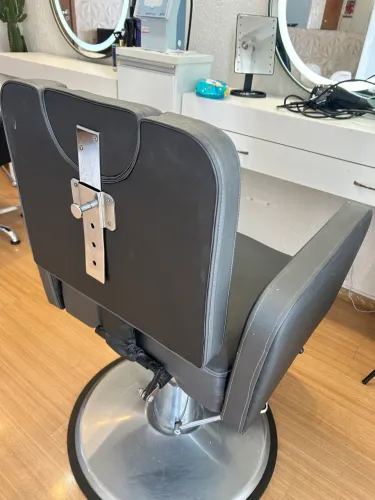 Cadeira para cabeleireiro  