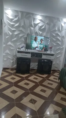 Casa em nova Iguaçu, bairro aliança com 3 quartos, sala, cozinha, banheiro, terraço e qunt