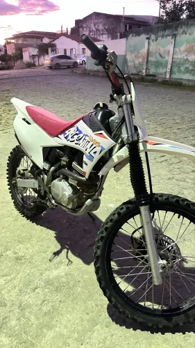 Moto Honda CRF 230