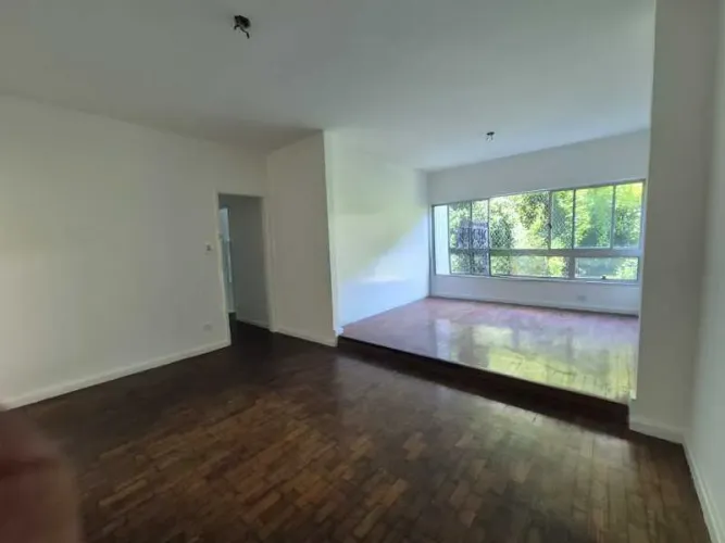 Apartamento - Padrão / Residencial / Copacabana