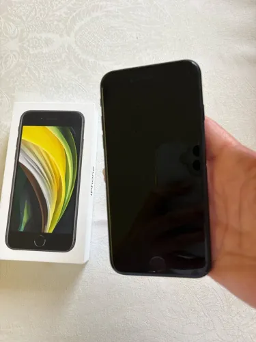iPhone SE 64 G - impecável
