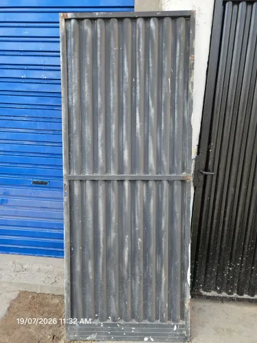 Porta em aço 80 x 2,10
