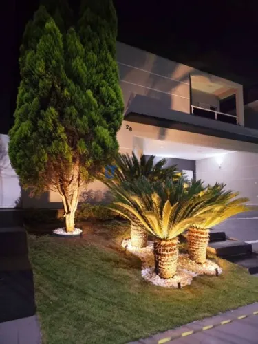 Casa de Alto Padrao com Piscina no Condominio Quintas do Vila Branca