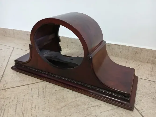 Caixa de relógio antigo ano 1935 em madeira