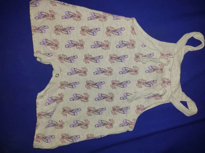 Body feminino de 6 a 12 meses .