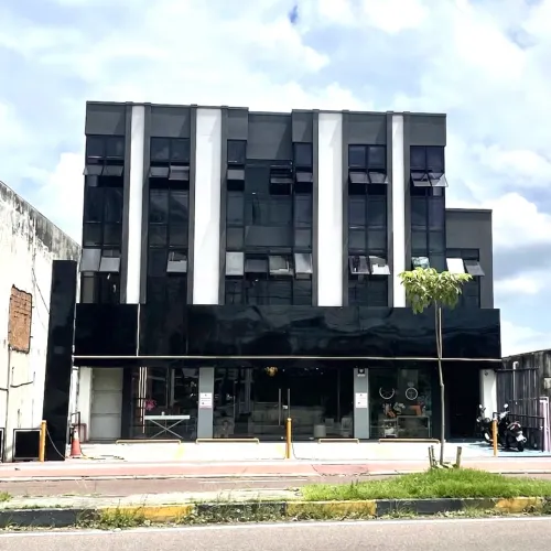 PREDIO COMERCIAL NA AV DJALMA BATISTA