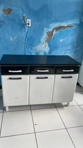 Balcão de aço tela Sul seminovo 450$