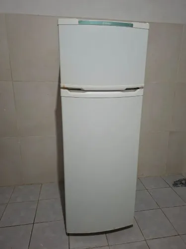 Geladeira duplex Consul gelo seco