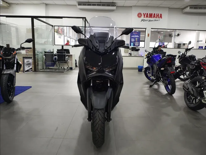 YAMAHA XMAX 250 CONNECTED ABS
