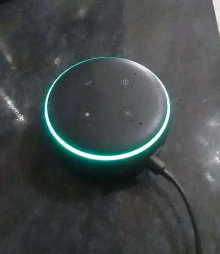 Caixa de som Alexa inteligente