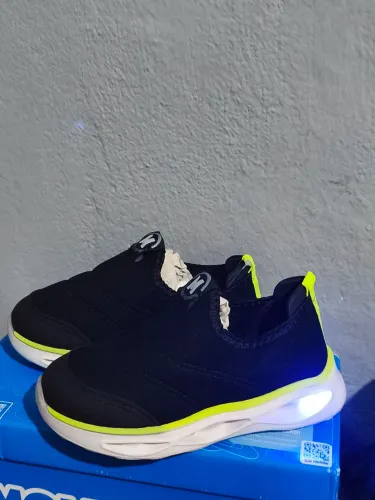 Tênis para menino com led