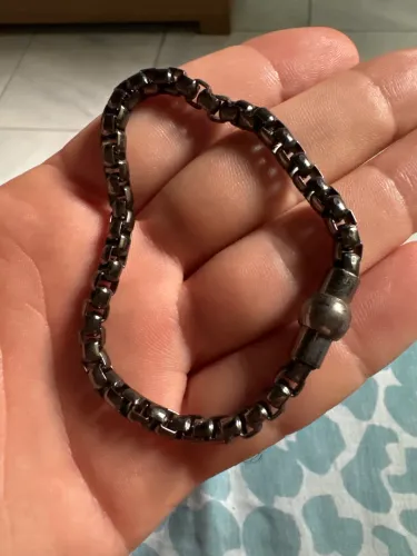 Pulseira estilo corrente de pressão magnética