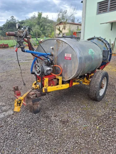 Pulverizador 500lt