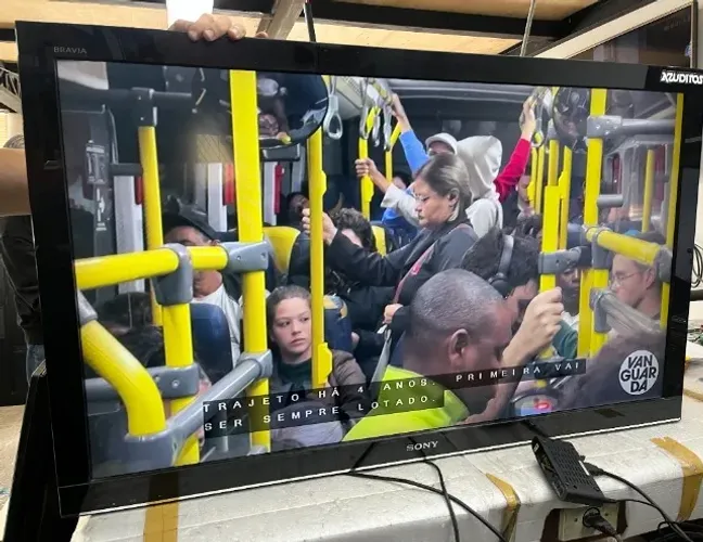 Tv sony 46 polegadas LCD. Não é smart. Garantia e parcelamento no cartão