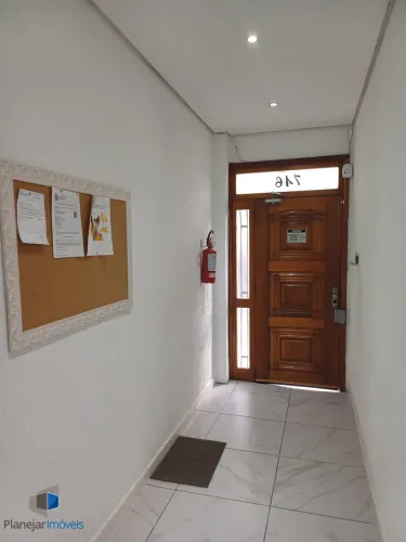 Oportunidade 2D Térreo, closet pátio Cidade Baixa - Ideal para Investidores