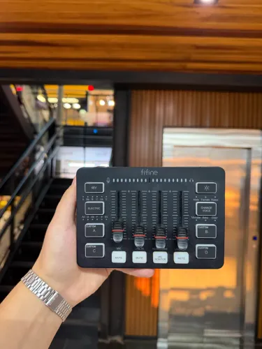 Mixer fifine sc3 ampligame