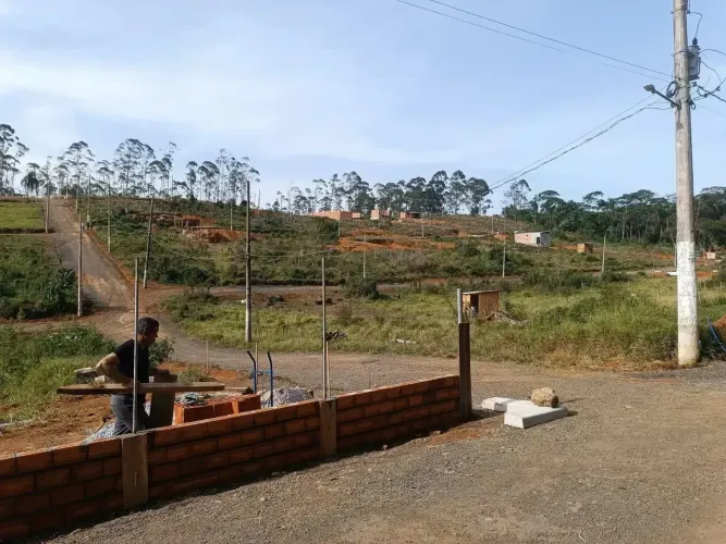 Terrenos Entrada Apenas 3 Mil - 5x25 há 5 min Term JACIRA - MOMBAÇA