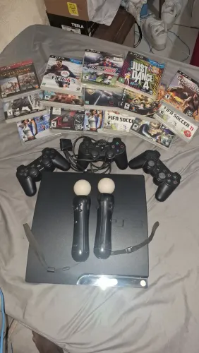 Ps3+controle move+3 controles+jogos em CD e desbloqueado