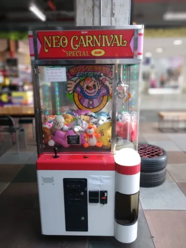 maquina de urso (neo carnival)