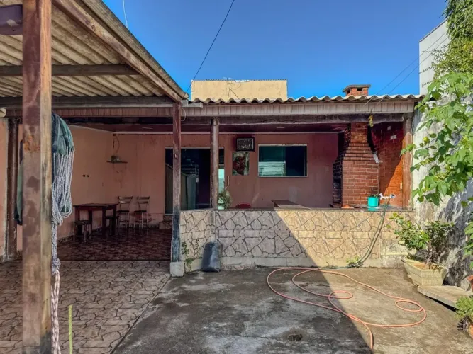 Casa 3 Quartos com Suíte | Área Gourmet com Churrasqueira | Quintal Amplo | Garagem para 3