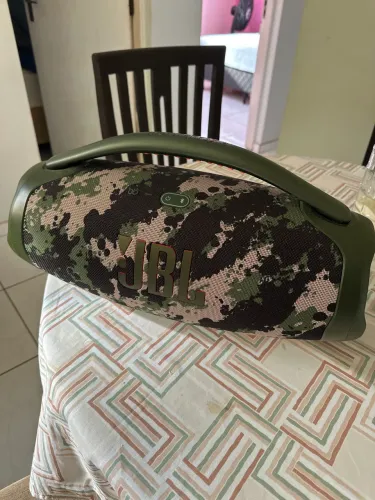 Caixa de som JBL BoomBox3 seme nova