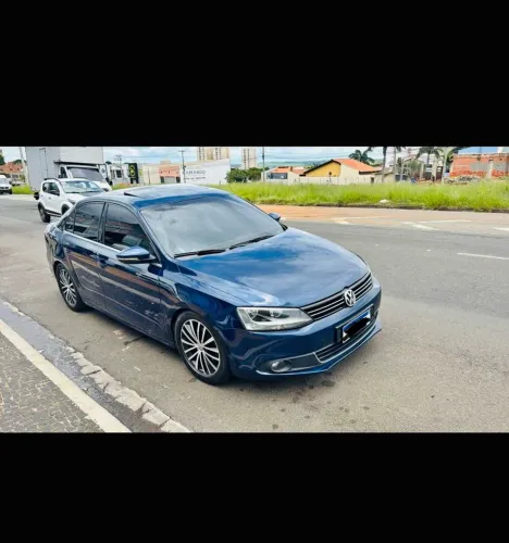 Volkswagen Jetta Highline 2.0 TSI 16V 4P Tiptronic 2011