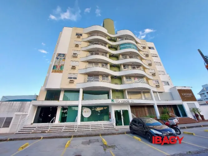 Excelente Apartamento 2 dormitório(s) em Trindade - Florianópolis