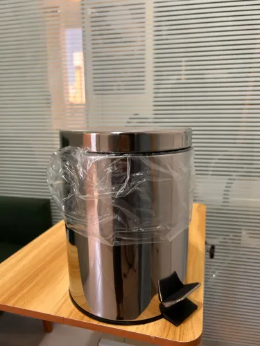 Lixeira de inox com pedal