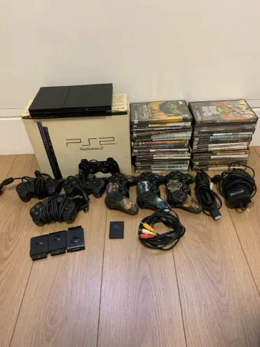 PlayStation 2 Slim com caixa, 6 controles, jogos e acessórios