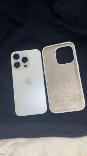 iPhone 15 pro - 256g seminovo
